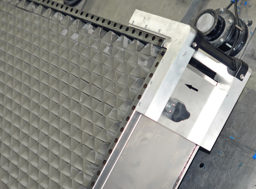 Структура сотовой столешницы Thorlabs