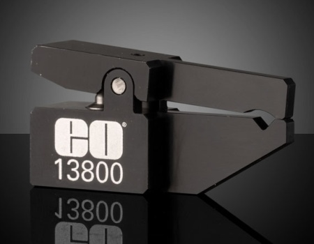 Малые зажимы для оптики