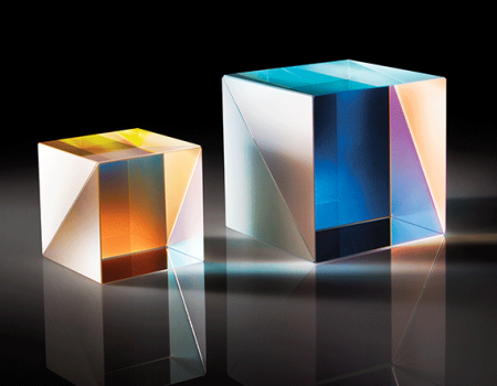 Широкополосные светоделители в форме куба не поляризующее разделение