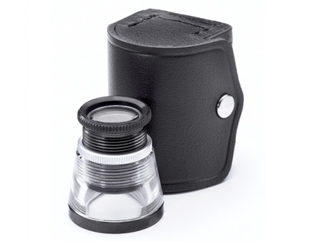 Компаратор: лупа 9X и калибровочная шкала Компаратор: лупа 9X и калибровочная шкала