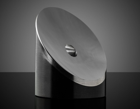 Алюминиевое внеосевое параболическое зеркало со сквозным отверстием, покрытие для 250-700 нм, внеосевой угол: 90°, диаметр: 25.4 мм, эффективное фокусное расстояние: 25.4 мм, Edmund Optics