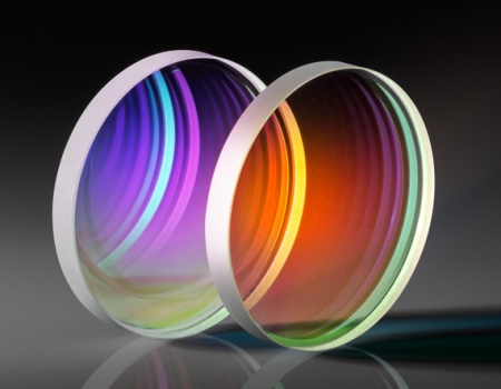 Тонкопленочные лазерные поляризаторы, макс. производительность, угол падения: 45°, Edmund Optics