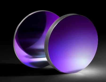 Оптическое окно из аморфного материала, пропускающего инфракрасное излучение (АМТИР-1)